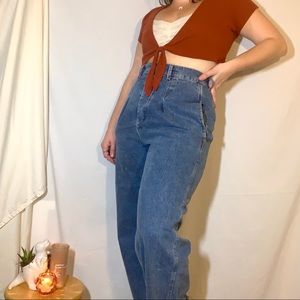 BDG Pleated High Rise Carrot Jeans